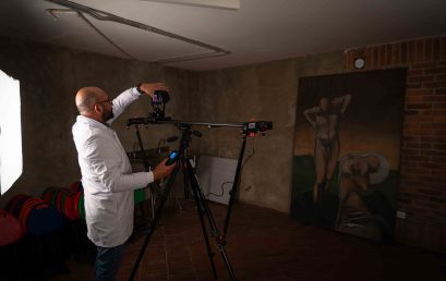 El LEAP realiza los estudios científicos para el tríptico “Pintura Anecdótica” de Luis Caballero en el Mambo | Uniandes