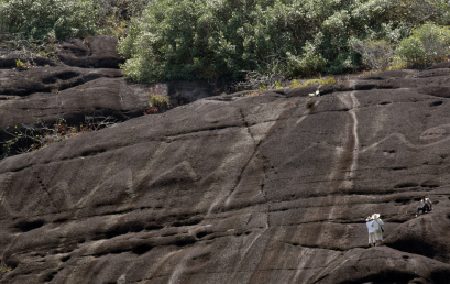 Los petroglifos prehistóricos más grandes documentados en Suramérica, participa Natalia Lozada