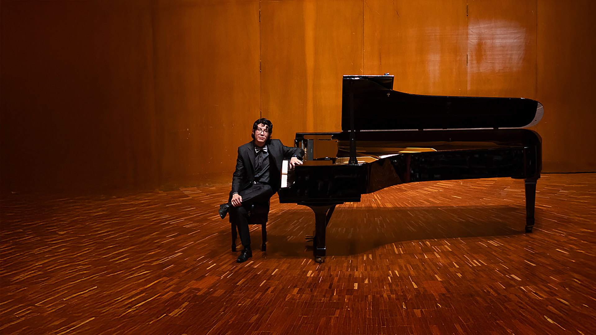 Jueves 31 de octubre a la 1:00 p.m. en la sala multipropósitos, Cajita de música, Universidad de los Andes