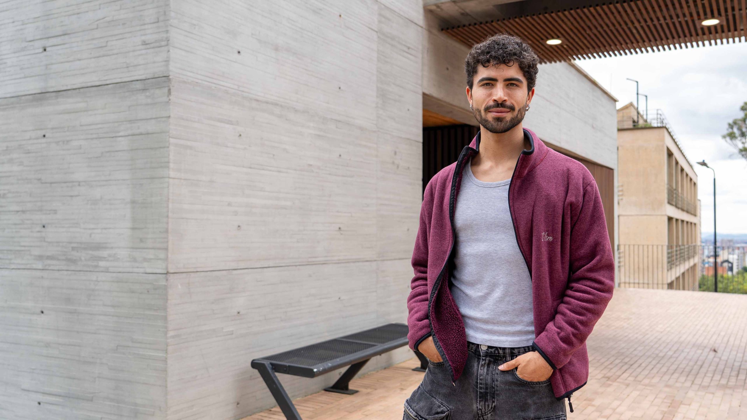 Nicolás Quevedo expone su obra en París en la Muisca Galerie y en el Consulado de Colombia Nicolás Quevedo expone su obra en París en la Muisca Galerie y en el Consulado de Colombia