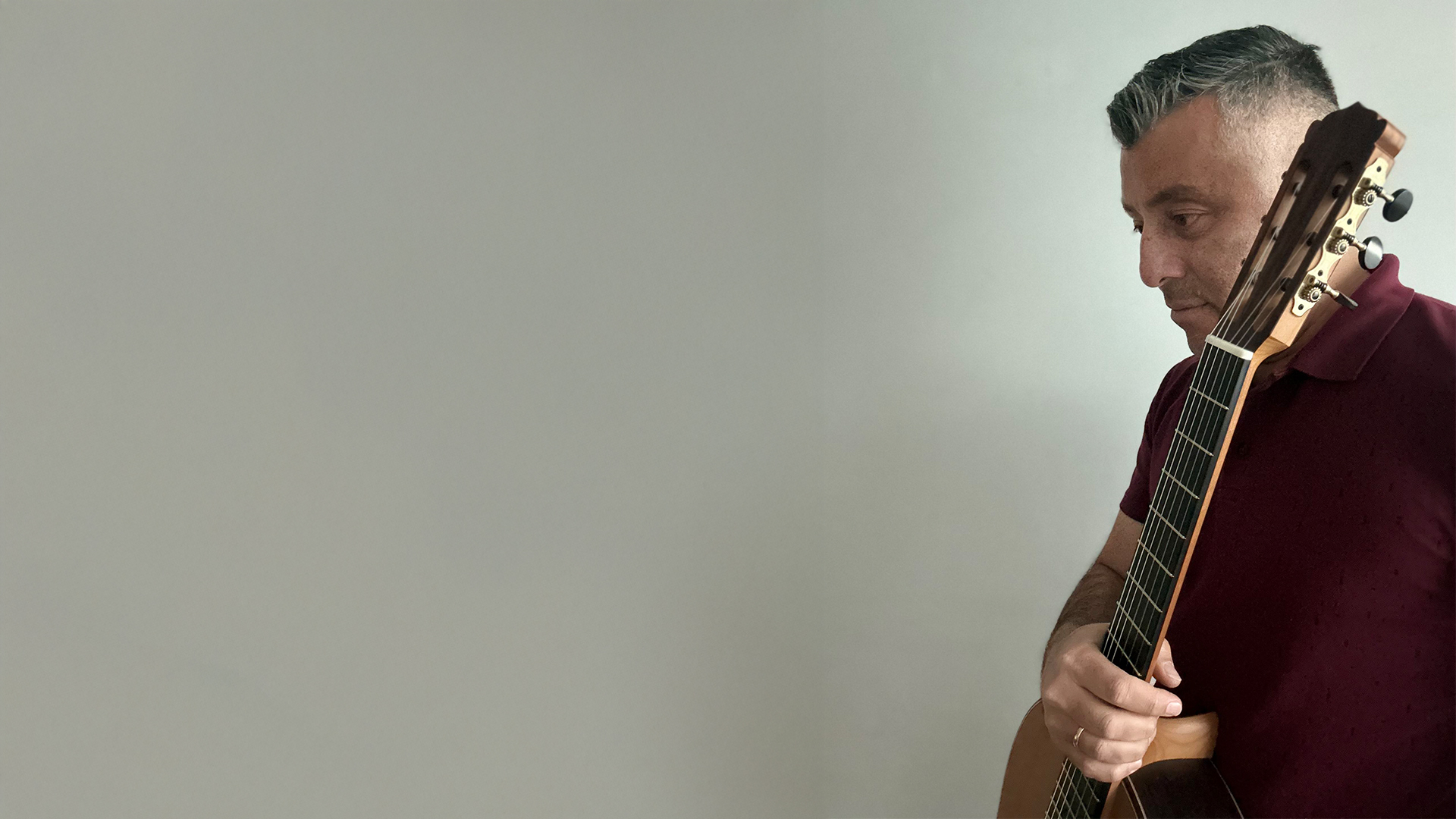 Concierto de la Tarde: Andrés Villamil (guitarra), jueves 13 de noviembre de 2025 a las 6:00 p.m. en la Universidad de los Andes