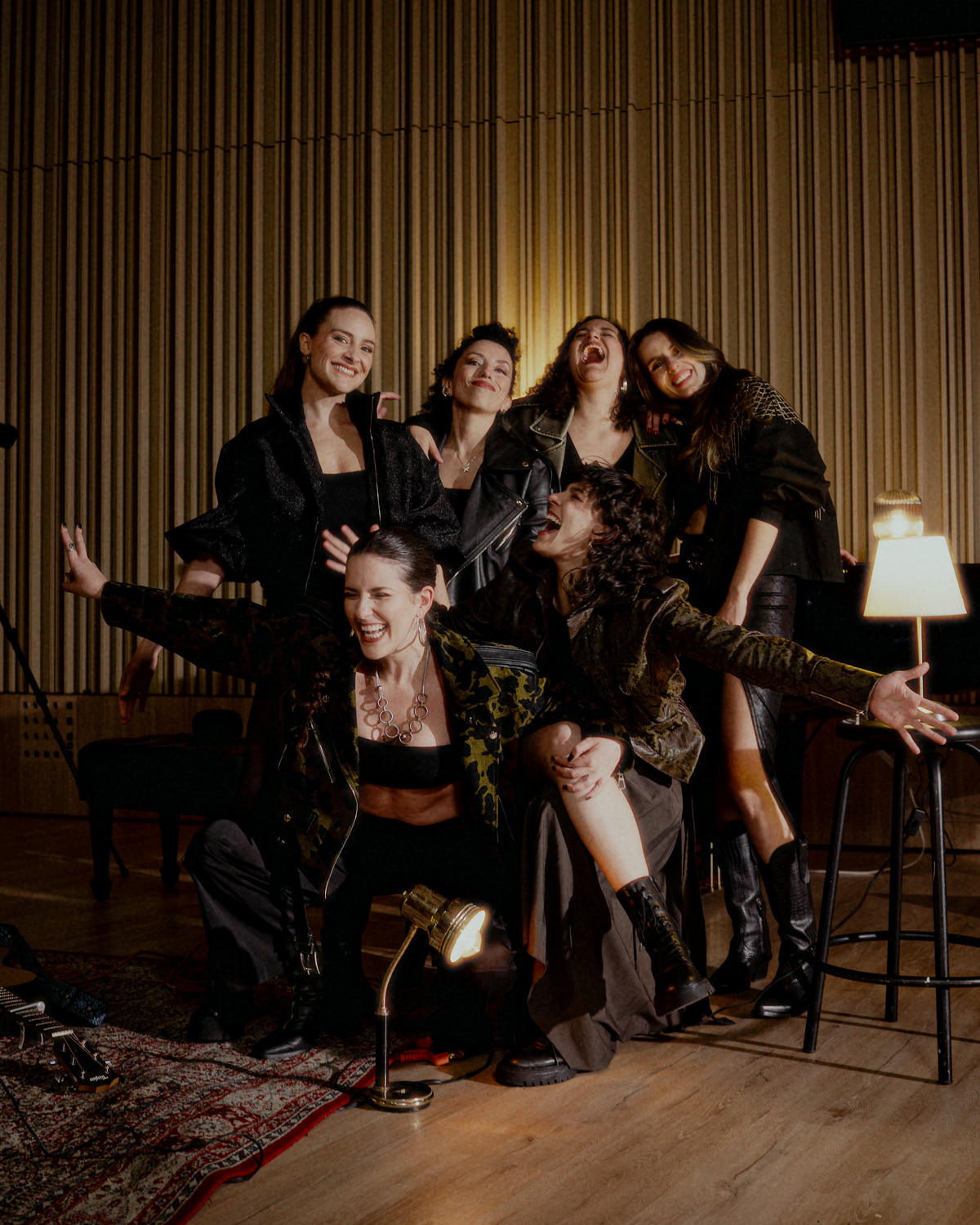 Flor de Lava presenta: El Velo Se Cayó, en colaboración Coro de Mujeres Uniandes